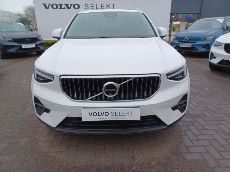 2025 (75) VOLVO XC40 2.0 B4P Ultra Bright 5dr Auto 5268771