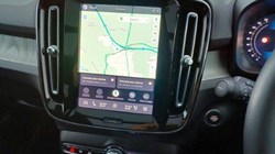 2025 (75) VOLVO XC40 2.0 B4P Ultra Bright 5dr Auto 5268781