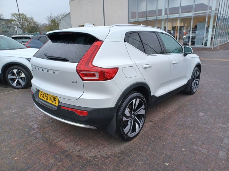 2025 (75) VOLVO XC40 2.0 B4P Ultra Bright 5dr Auto 5268775