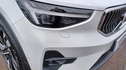 2025 (75) VOLVO XC40 2.0 B4P Ultra Bright 5dr Auto 5268884