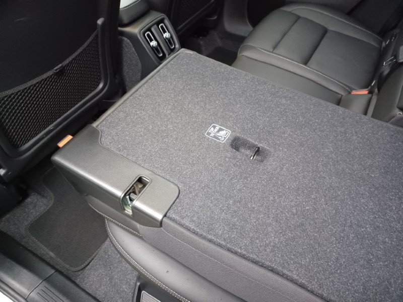 2025 (75) VOLVO XC40 2.0 B4P Ultra Bright 5dr Auto 5268811