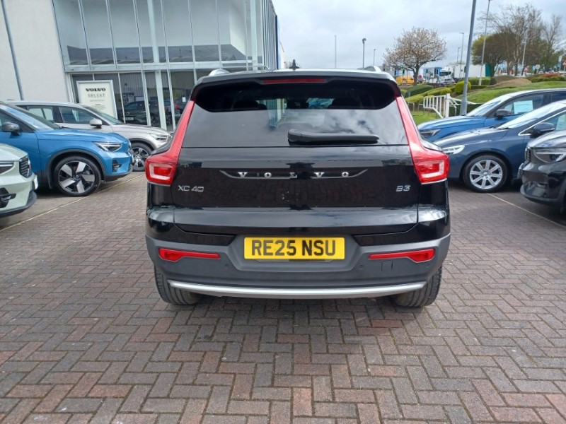 2025 (25) VOLVO XC40 2.0 B3P Ultra Bright 5dr Auto 5298970