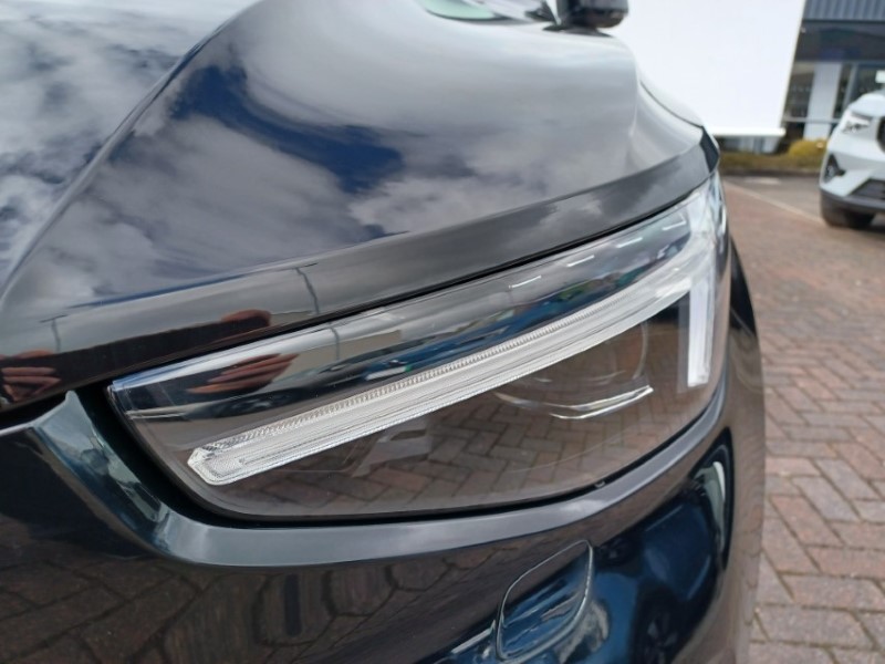 2025 (25) VOLVO XC40 2.0 B3P Ultra Bright 5dr Auto 5298968