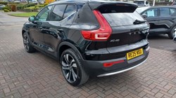 2025 (25) VOLVO XC40 2.0 B3P Ultra Bright 5dr Auto 5298911