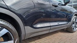 2025 (25) VOLVO XC40 2.0 B3P Ultra Bright 5dr Auto 5298965