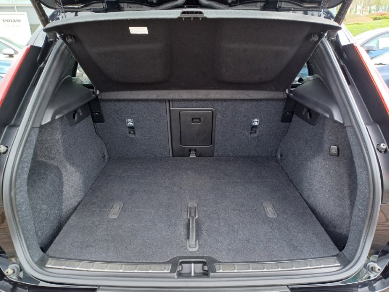 2025 (25) VOLVO XC40 2.0 B3P Ultra Bright 5dr Auto 5298952