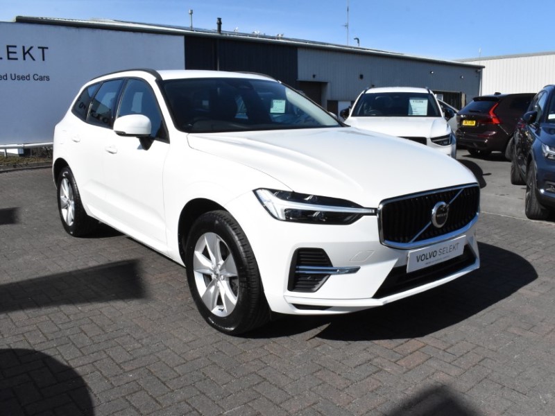 2022 (22) VOLVO XC60 2.0 B4D Momentum 5dr AWD Geartronic