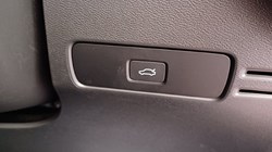 2025 (74) VOLVO XC40 2.0 B3P Plus Dark 5dr Auto 5330846