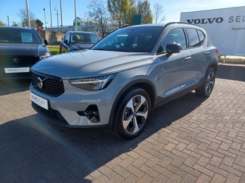 2025 (74) VOLVO XC40 2.0 B3P Plus Dark 5dr Auto 5330767