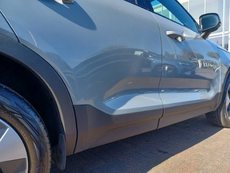 2025 (74) VOLVO XC40 2.0 B3P Plus Dark 5dr Auto 5330891