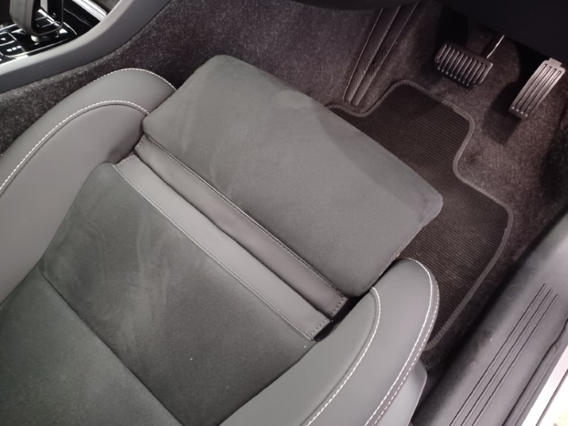 2025 (74) VOLVO XC40 2.0 B3P Plus Dark 5dr Auto 5330863