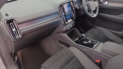 2025 (74) VOLVO XC40 2.0 B3P Plus Dark 5dr Auto 5330877