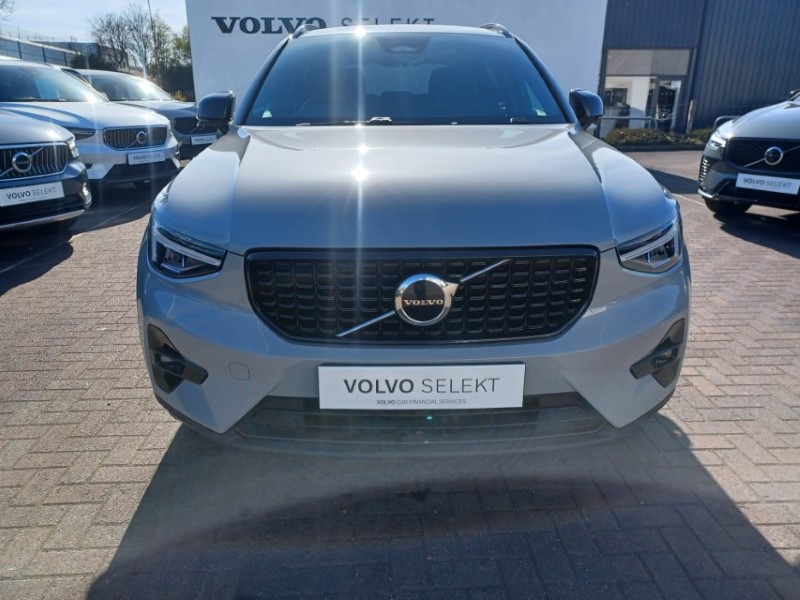 2025 (74) VOLVO XC40 2.0 B3P Plus Dark 5dr Auto 5330766
