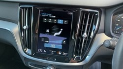 2022 (72) VOLVO S60 2.0 B5P R DESIGN 4dr Auto 5315511