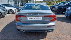 2022 (72) VOLVO S60 2.0 B5P R DESIGN 4dr Auto 5315614