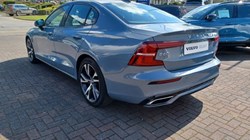 2022 (72) VOLVO S60 2.0 B5P R DESIGN 4dr Auto 5315503