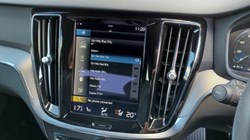 2022 (72) VOLVO S60 2.0 B5P R DESIGN 4dr Auto 5315510