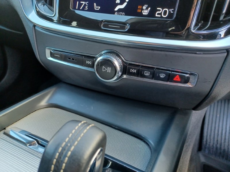 2022 (72) VOLVO S60 2.0 B5P R DESIGN 4dr Auto 5315513