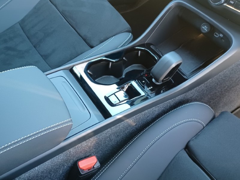 2025 (75) VOLVO XC40 2.0 B3P Plus Dark 5dr Auto 5350901