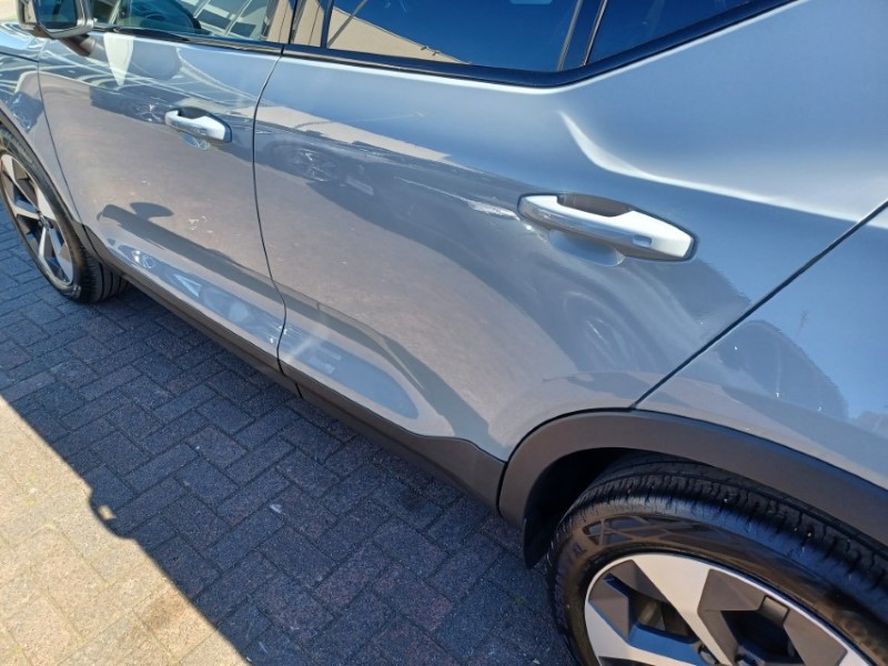 2025 (75) VOLVO XC40 2.0 B3P Plus Dark 5dr Auto 5350926
