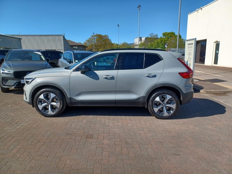2025 (75) VOLVO XC40 2.0 B3P Plus Dark 5dr Auto 5350833