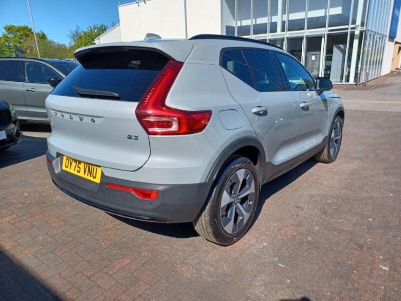2025 (75) VOLVO XC40 2.0 B3P Plus Dark 5dr Auto 5350831