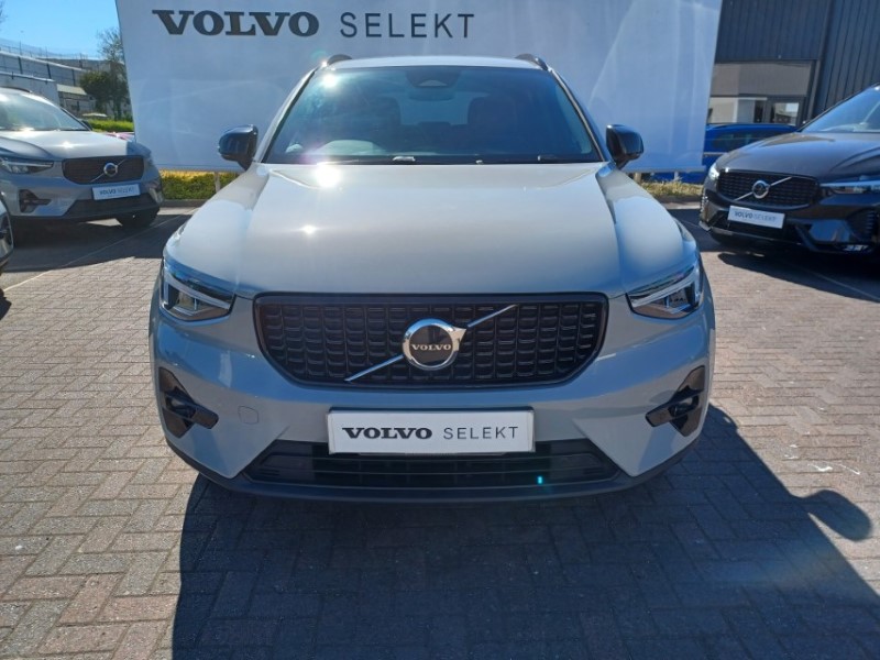 2025 (75) VOLVO XC40 2.0 B3P Plus Dark 5dr Auto 5350827