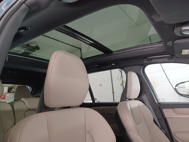2025 (25) VOLVO XC90 2.0 B5P Plus Dark 5dr AWD Geartronic 5352708