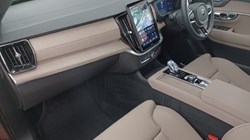 2025 (25) VOLVO XC90 2.0 B5P Plus Dark 5dr AWD Geartronic 5352715