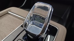 2025 (25) VOLVO XC90 2.0 B5P Plus Dark 5dr AWD Geartronic 5352685