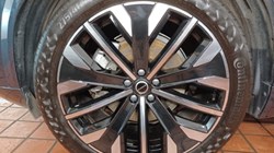 2025 (25) VOLVO XC90 2.0 B5P Plus Dark 5dr AWD Geartronic 5352721