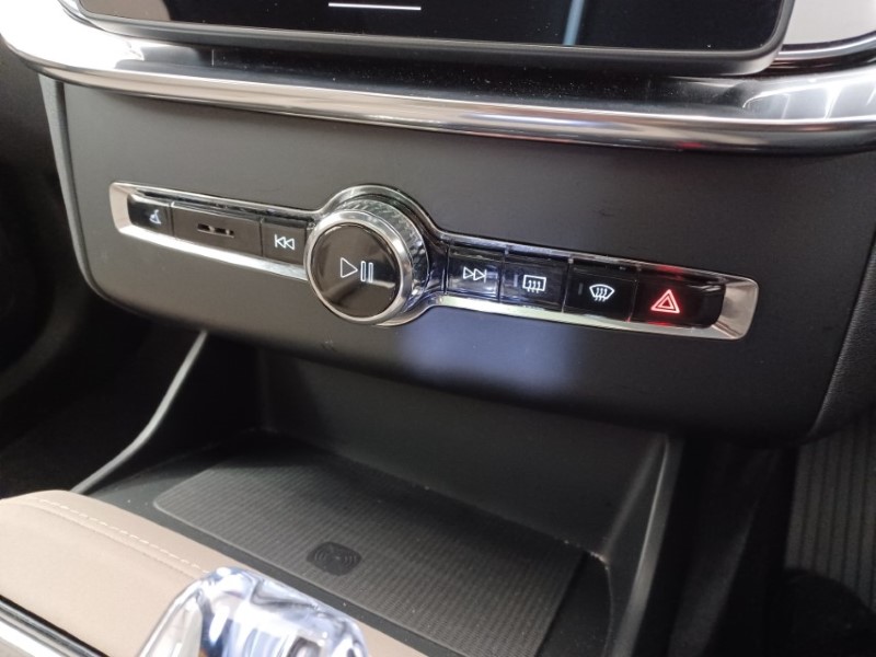 2025 (25) VOLVO XC90 2.0 B5P Plus Dark 5dr AWD Geartronic 5352684