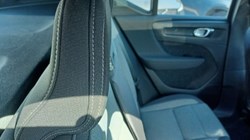 2023 (23) VOLVO XC40 2.0 B4P Plus Dark 5dr Auto 5348845