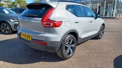 2023 (23) VOLVO XC40 2.0 B4P Plus Dark 5dr Auto 5348816