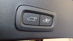 2023 (73) VOLVO XC40 2.0 B3P Plus Dark 5dr Auto 5337865