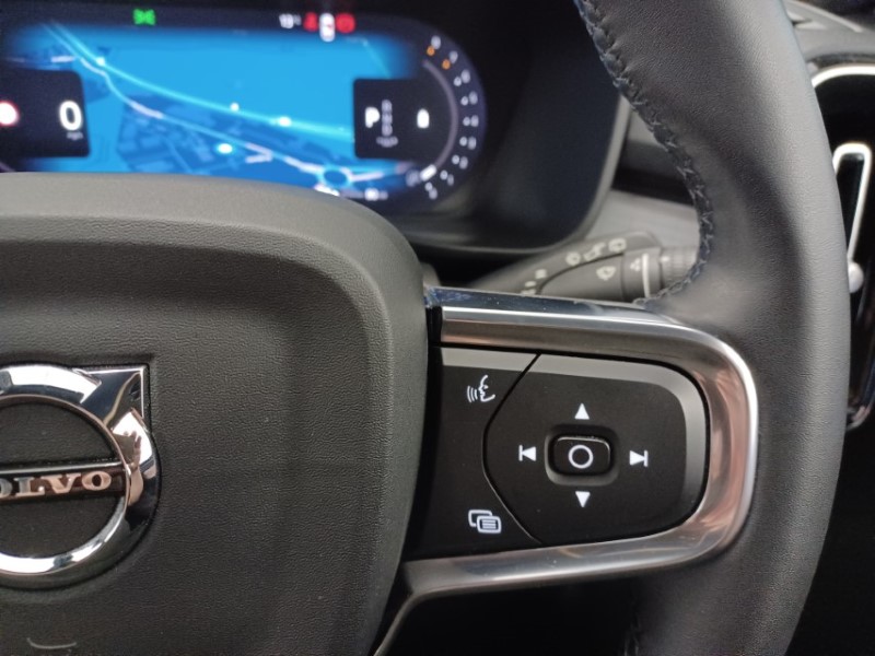 2023 (73) VOLVO XC40 2.0 B3P Plus Dark 5dr Auto 5337837