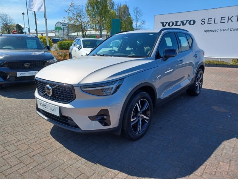 2023 (73) VOLVO XC40 2.0 B3P Plus Dark 5dr Auto 5337825