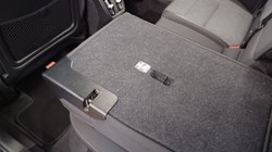 2023 (73) VOLVO XC40 2.0 B3P Plus Dark 5dr Auto 5337862