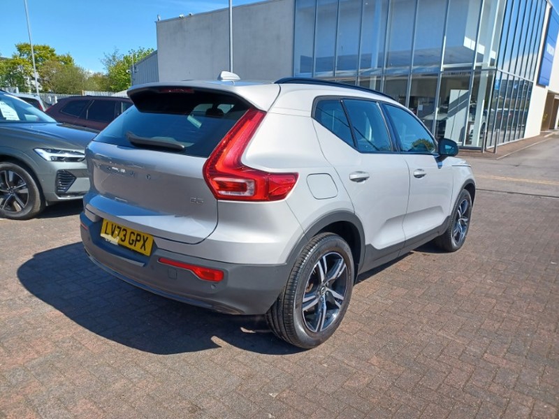 2023 (73) VOLVO XC40 2.0 B3P Plus Dark 5dr Auto 5337828
