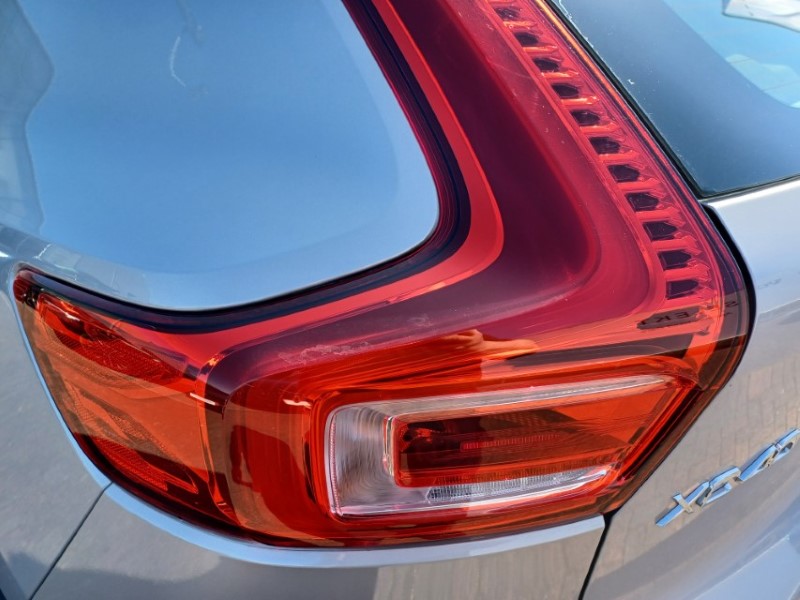 2023 (73) VOLVO XC40 2.0 B3P Plus Dark 5dr Auto 5337873