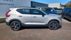 2023 (73) VOLVO XC40 2.0 B3P Plus Dark 5dr Auto 5337830