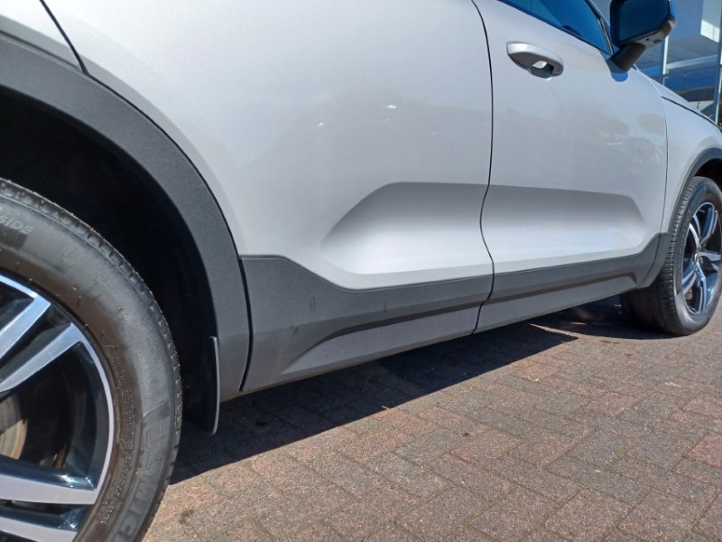 2023 (73) VOLVO XC40 2.0 B3P Plus Dark 5dr Auto 5337876