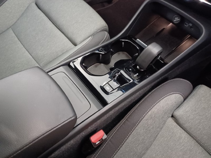 2023 (73) VOLVO XC40 2.0 B3P Plus Dark 5dr Auto 5337838