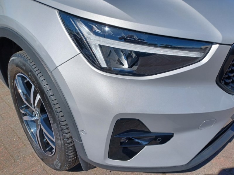 2023 (73) VOLVO XC40 2.0 B3P Plus Dark 5dr Auto 5337877