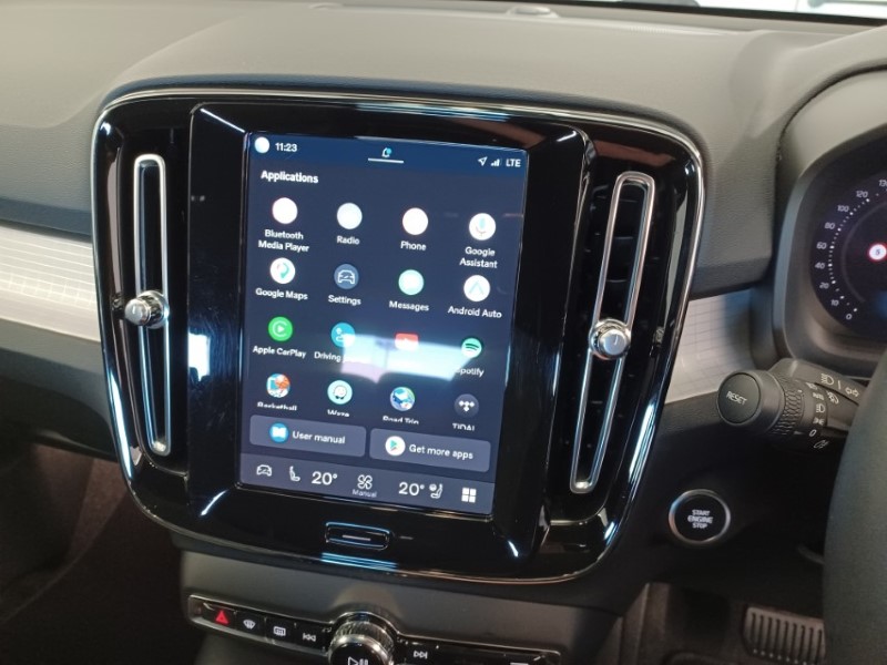 2023 (73) VOLVO XC40 2.0 B3P Plus Dark 5dr Auto 5337841