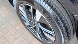 2025 (75) VOLVO XC60 2.0 B5P Plus Dark 5dr AWD Geartronic 5347246