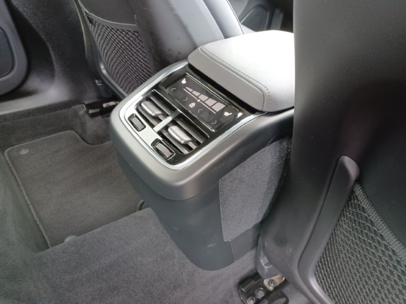 2025 (75) VOLVO XC60 2.0 B5P Plus Dark 5dr AWD Geartronic 5347228