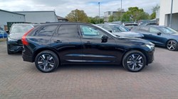 2025 (75) VOLVO XC60 2.0 B5P Plus Dark 5dr AWD Geartronic 5347199
