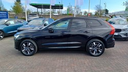 2025 (75) VOLVO XC60 2.0 B5P Plus Dark 5dr AWD Geartronic 5347200