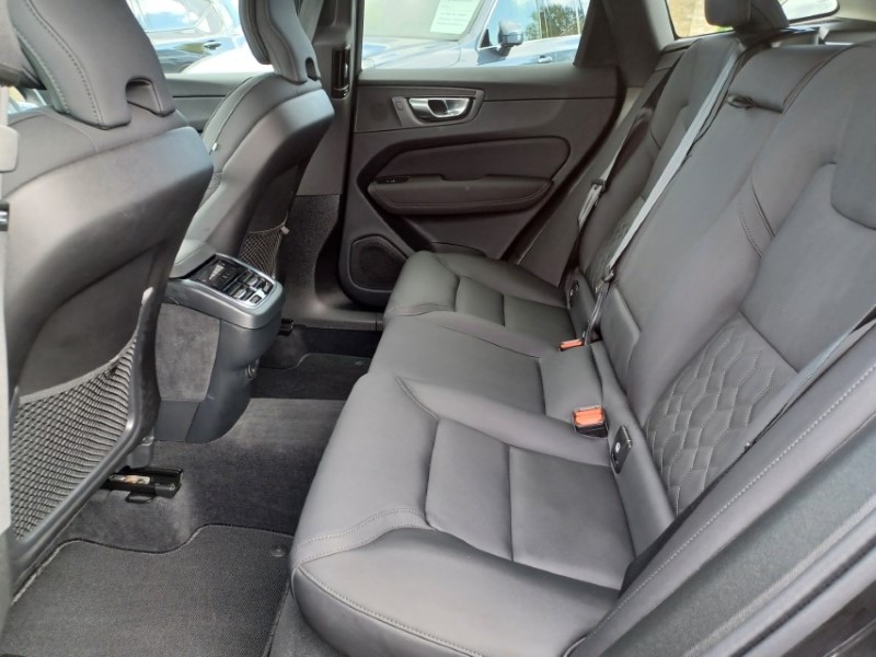 2025 (75) VOLVO XC60 2.0 B5P Plus Dark 5dr AWD Geartronic 5347238